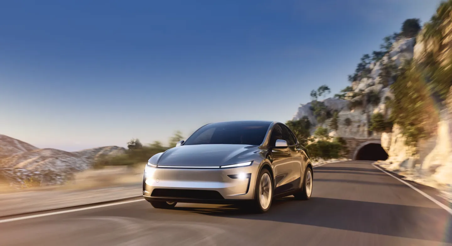 Tesla promove novo Model Y de 7 lugares por e-mail